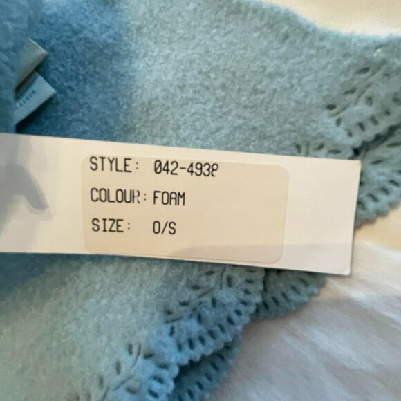 GeeGee Sport Polar fleece scarf and mitts set for woman NWT. pastel blue - Picture 9 of 9